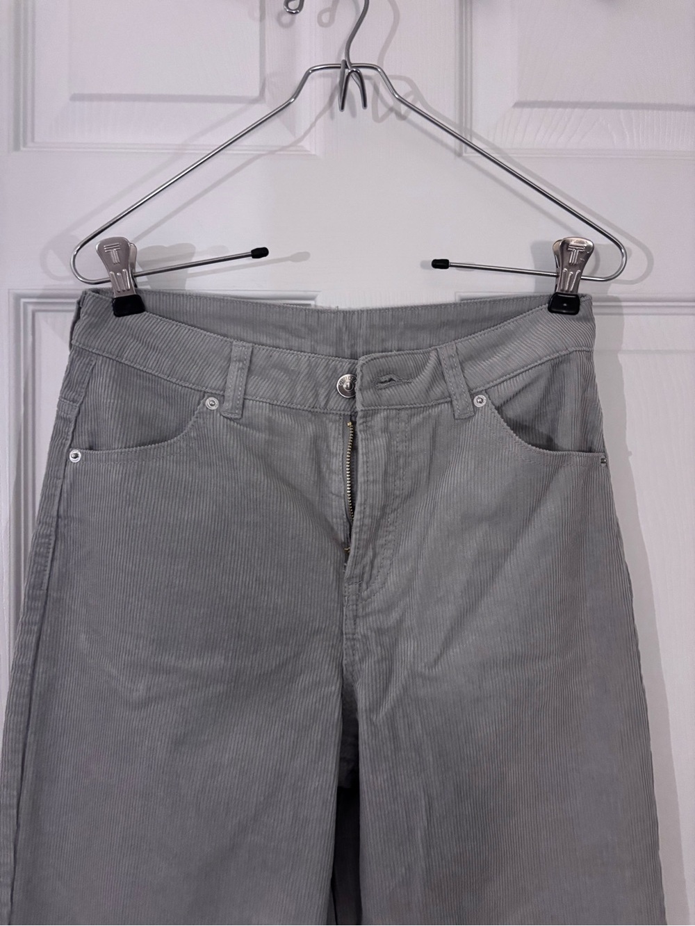 Divided Women’s Wide Leg Corduroy Jeans in Light Gray